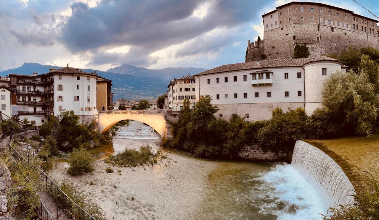Appartamento Borgo San Tomaso, Tra Storia E Natura โรเวเรโต ภายนอก รูปภาพ