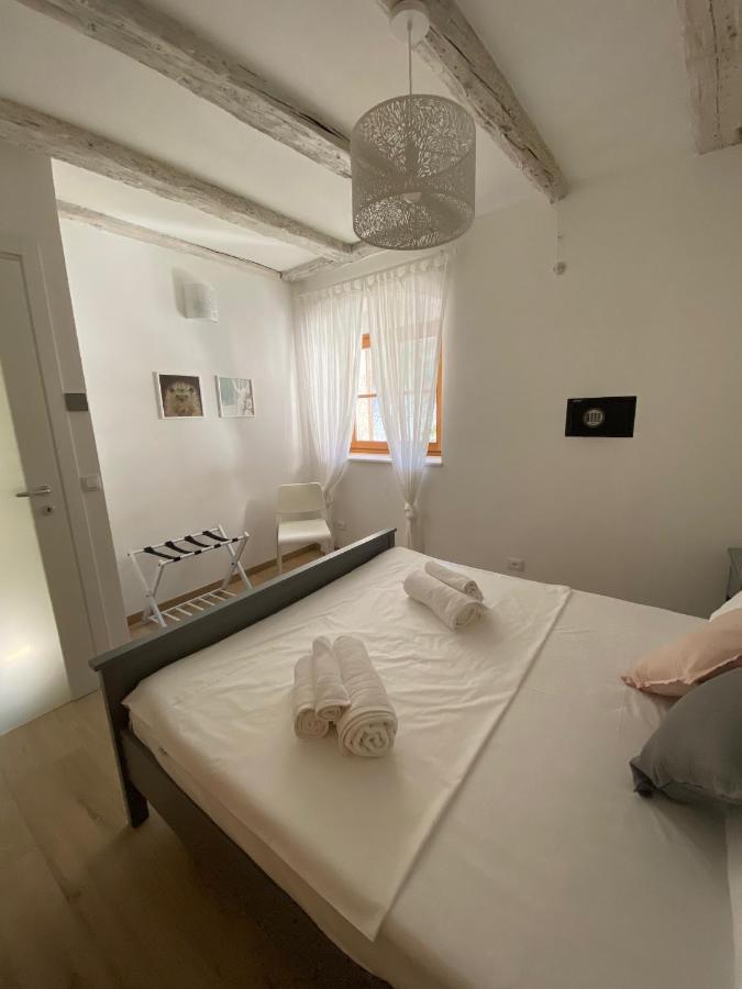 Appartamento Borgo San Tomaso, Tra Storia E Natura โรเวเรโต ภายนอก รูปภาพ