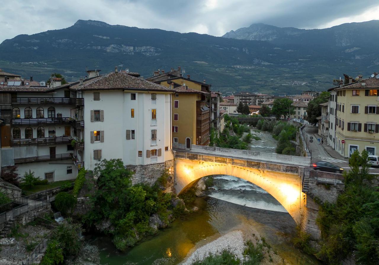 Appartamento Borgo San Tomaso, Tra Storia E Natura โรเวเรโต ภายนอก รูปภาพ